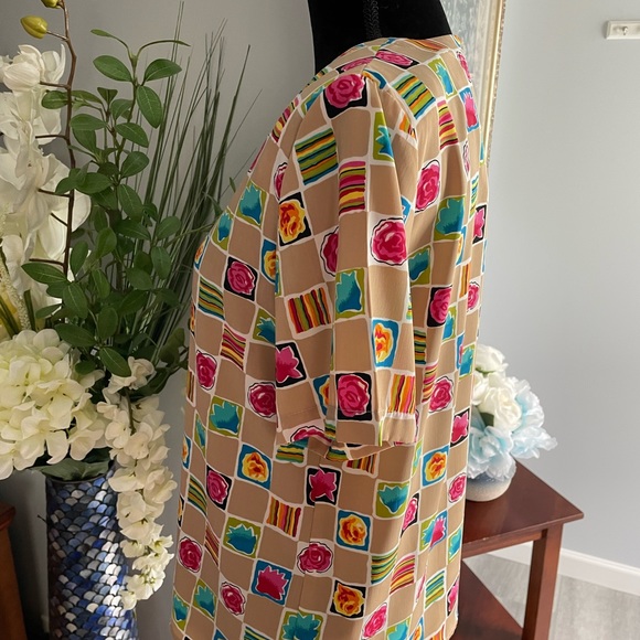 Renaissance Sportswear Blouse. Check pattern. Flowers. Size M. Made in USA - Picture 2 of 5